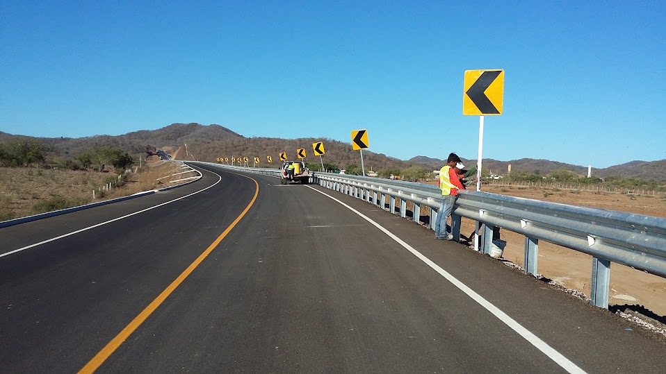 Proyecto carretero Macosevial
